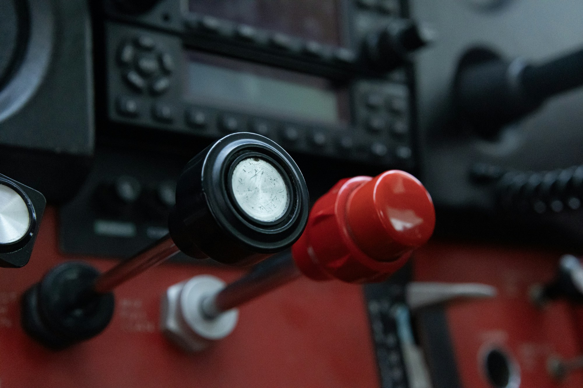 Connectors & Avionics